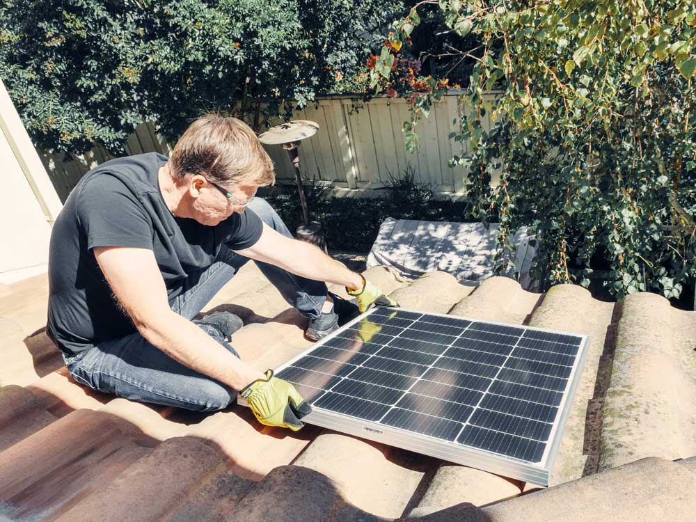 En este momento estás viendo Consejos para comprar un panel solar